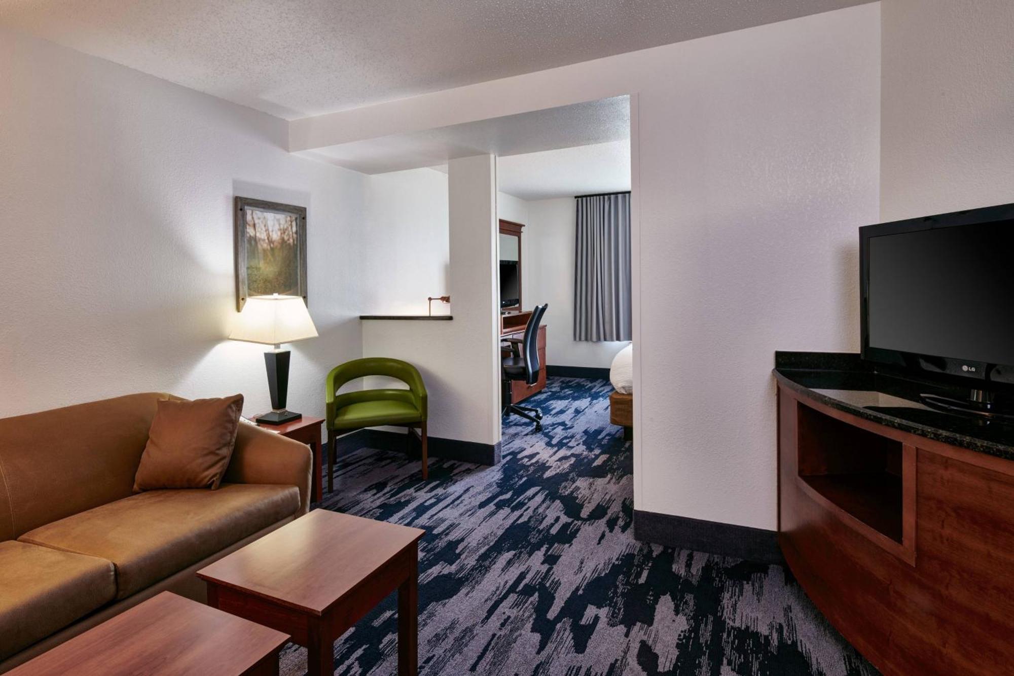 Fairfield Inn & Suites Detroit Livonia Exteriér fotografie